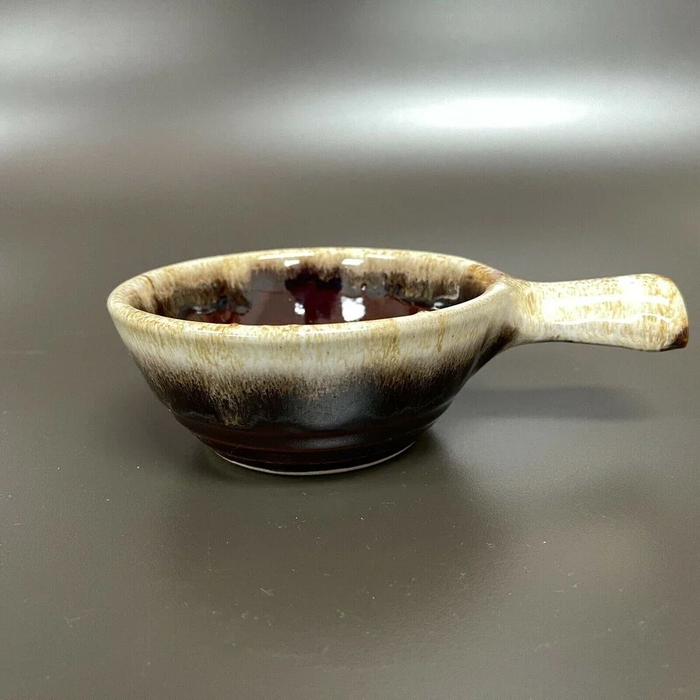 Monmouth Maple Leaf Brown Pottery Drip Glaze Handled‎ Soup Bowl USA